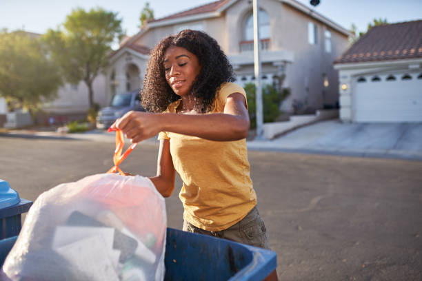 Best Mattress Removal Service  in Odon, IN